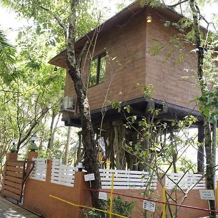 Mango Meadows Hotel Котаям Екстериор снимка