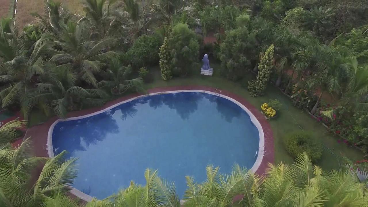 Mango Meadows Hotel Котаям Екстериор снимка