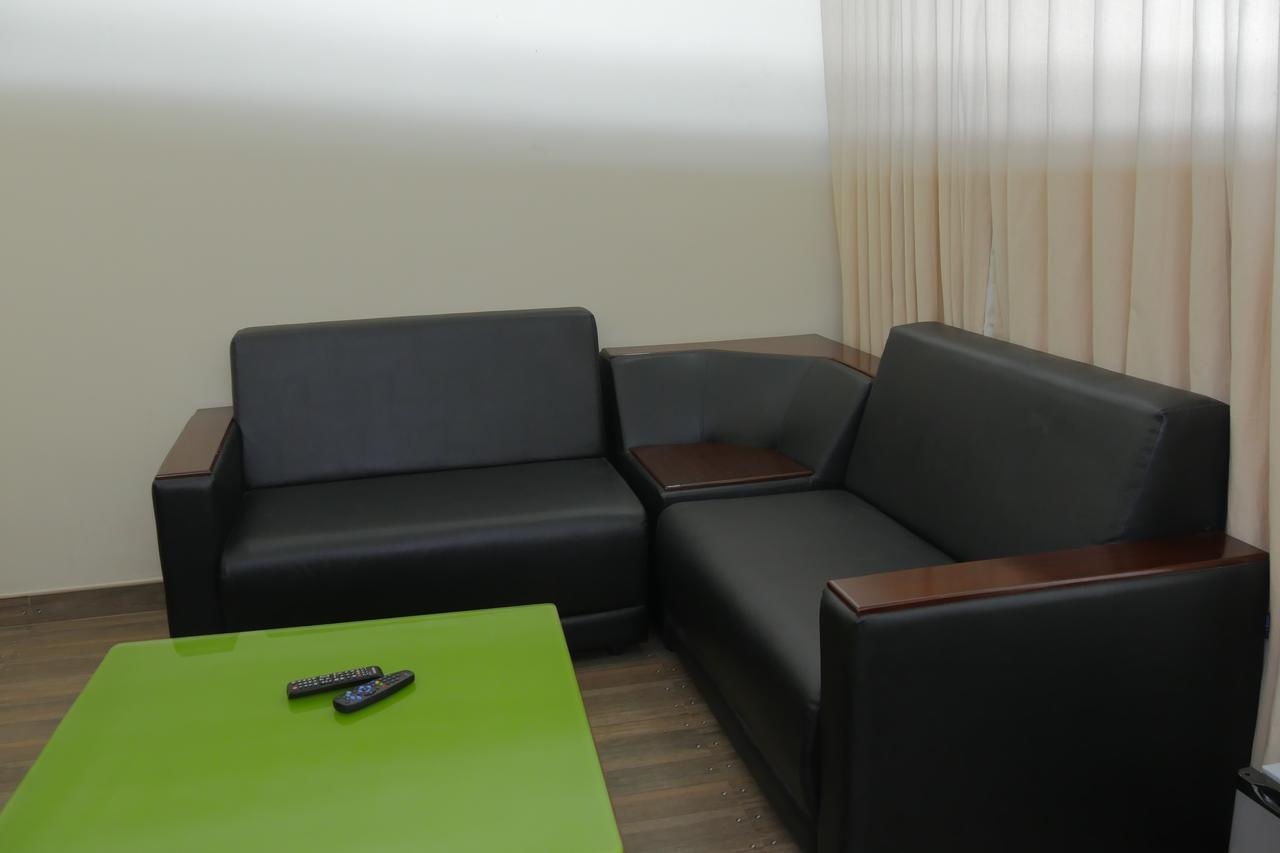 Mango Meadows Hotel Котаям Екстериор снимка